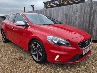 Used Volvo V40 R-Design 115 HP (84 kW) 2015 Red Hatchback