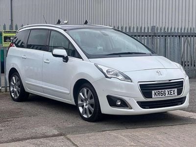 Used Peugeot 5008 Allure 120 HP (88 kW) 2016 White MPV