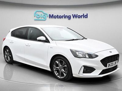Used Ford Focus ST-Line 125 HP (91 kW) 2020 White Hatchback