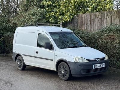 Used Vauxhall Combo 2004 White MPV