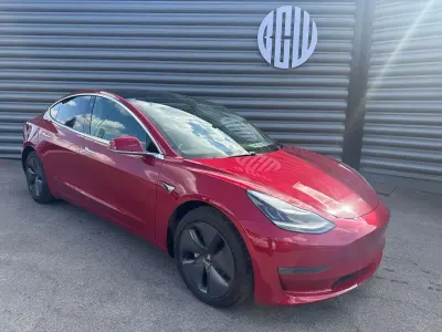 Used Tesla Model 3 Long Range AWD 366 kW (498 HP) 2019 Red Sedan