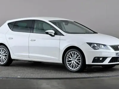 Used Seat Leon SE Dynamic 115 HP (84 kW) 2020 White Hatchback