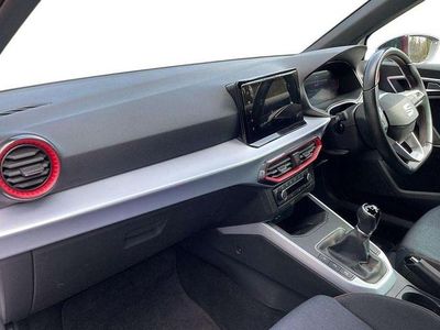 Used Seat Arona FR 108 HP (79 kW) 2023 White SUV