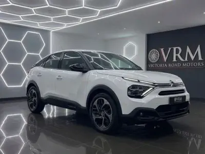Used Citroën C4 PureTech 102 HP (75 kW) 2022 White Hatchback