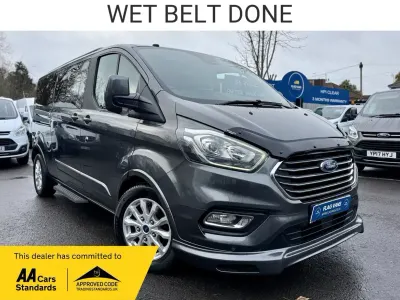 Begagnad Ford Tourneo Custom Titanium 130 HK (95 kW) 2019 Grå Van