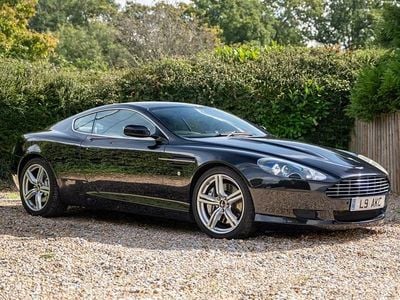 Aston Martin DB9