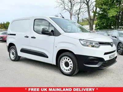 Second-hand Toyota Proace Active 100 CP (73 kW) 2022 Alb Monovolum