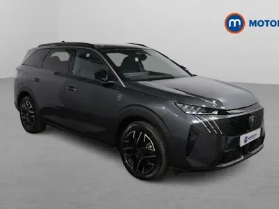 Usado Peugeot 5008 GTi 136 HP (100 kW) 2025 Cinzento SUV
