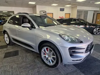 Used Porsche Macan Turbo 400 HP (294 kW) 2014 Silver SUV