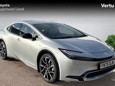 Used Toyota Prius 223 HP (164 kW) 2025 Silver Hatchback