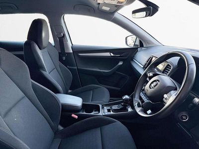Used Skoda Karoq SE Drive 148 HP (108 kW) 2023 White SUV