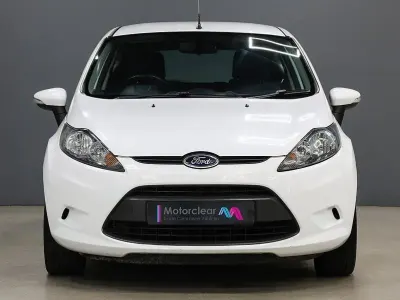 Used Ford Fiesta 2012 Alpine white Hatchback