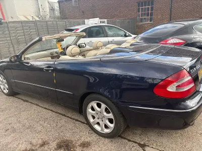 Used Mercedes CLK320 Elegance 218 HP (160 kW) 2004 Blue Cabriolet