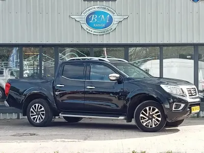 Used Nissan Navara Tekna 190 HP (139 kW) 2016 Black Pickup