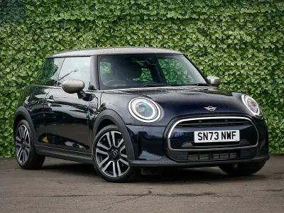 Used Mini Cooper Exclusive 136 HP (100 kW) 2024 Enigmatic black metallic Hatchback