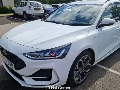 Usado Ford Focus ST-Line X 125 HP (91 kW) 2023 Branco Carrinha