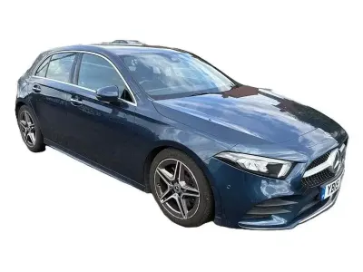 Begagnad Mercedes A250 AMG line 224 HK (164 kW) 2019 Blå Halvkombi
