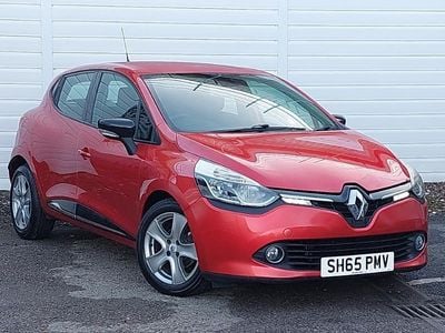 Used Renault Clio IV Dynamique 75 HP (55 kW) 2015 Red Hatchback