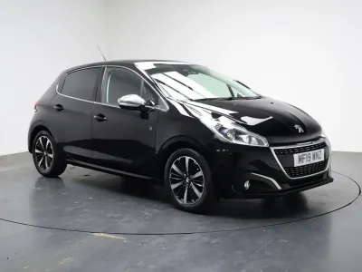 Second-hand Peugeot 208 S 82 CP (60 kW) 2019 Negru Hatchback