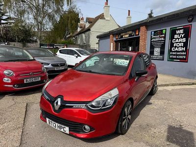 Używany Renault Clio IV Dynamique 90 KM (66 kW) 2013 Czerwony Hatchback