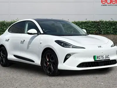 Used MG IM6 553 kW (752 HP) 2025 White SUV