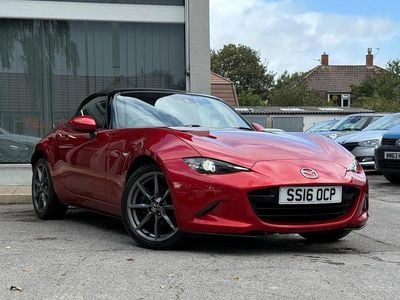Used Mazda MX5 Inclusive 160 HP (117 kW) 2016 Red Cabriolet