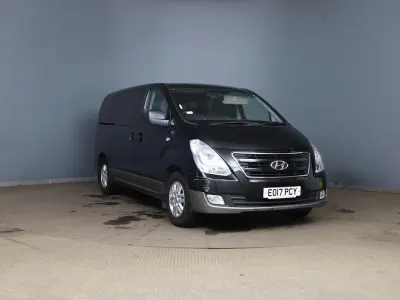 Used Hyundai I800 SE 2017 Black MPV