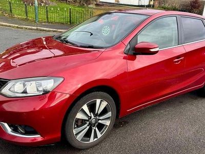 Used Nissan Pulsar N-Connecta 110 HP (80 kW) 2016 Red Hatchback