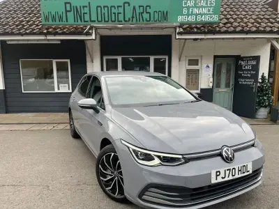 Second-hand VW Golf VII Style 150 CP (110 kW) 2020 Gri Hatchback