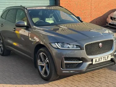 Used Jaguar F-Pace R-Sport 240 HP (176 kW) 2017 Grey SUV