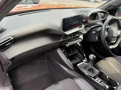Used Peugeot 2008 GT 129 HP (94 kW) 2023 Orange SUV