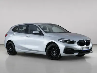 Used BMW 118 Sport Line 136 HP (100 kW) 2021 Silver Hatchback