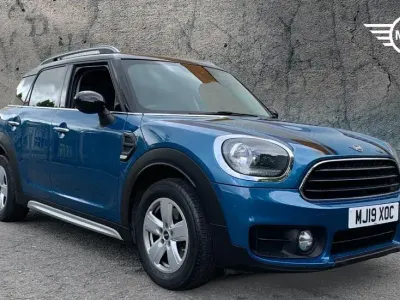 Used Mini Cooper Countryman Classic 136 HP (100 kW) 2019 Blue SUV