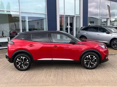 Second-hand Peugeot 2008 GT 129 CP (94 kW) 2022 Roșu SUV