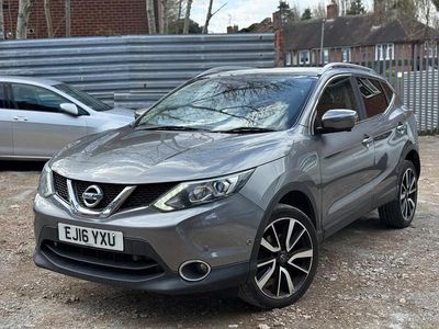 Used Nissan Qashqai Tekna 130 HP (95 kW) 2016 Grey SUV