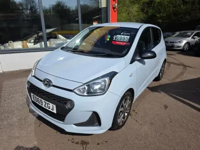 Gebraucht Hyundai i10 67 PS (49 kW) 2019 Grau Kleinwagen