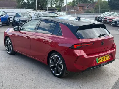 Used Vauxhall Astra Ultimate 114 kW (156 HP) 2024 Red Hatchback