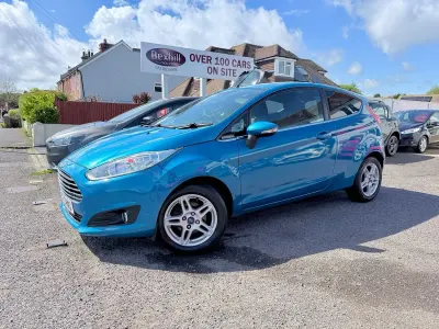 Used Ford Fiesta Zetec 125 HP (91 kW) 2013 Blue Hatchback