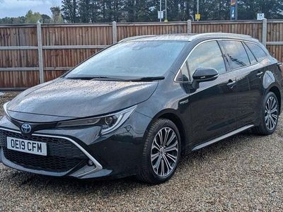 Used Toyota Corolla 122 HP (89 kW) 2019 Black Estate