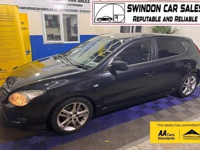 Black Used 2011 Hyundai i30 Premium Hatchback | £3,535 (Fair price)