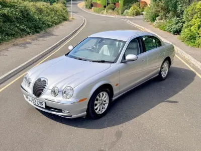 Used Jaguar S-Type SE 240 HP (176 kW) 2002 Silver Sedan