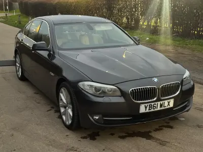 Usado BMW 520 2012 Gris Berlina