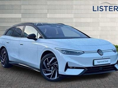 Glacier white New 2025 VW ID.7 Pro Estate | £42,991 (Expensive)