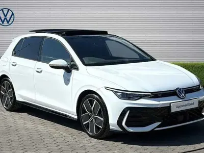 Used VW Golf VIII R-line 150 HP (110 kW) 2025 White Hatchback