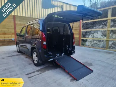 Used Peugeot Rifter Allure 131 HP (96 kW) 2019 Blue MPV