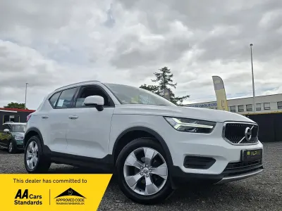 Used Volvo XC40 Momentum 163 HP (119 kW) 2020 White SUV