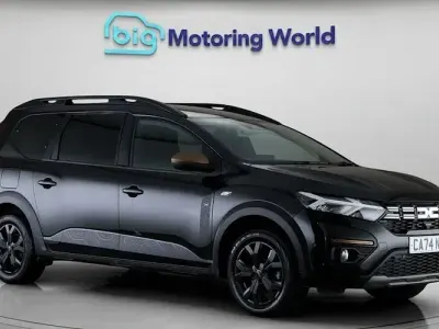 Used Dacia Jogger Extreme 141 HP (103 kW) 2024 Black MPV