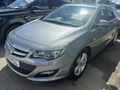 Used Vauxhall Astra SRi 165 HP (121 kW) 2012