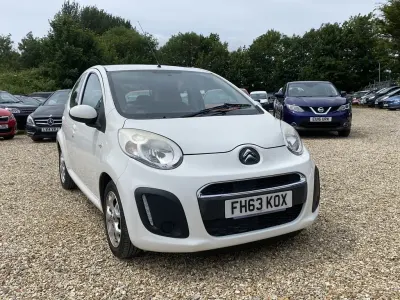 Used Citroën C1 68 HP (50 kW) 2014 White Hatchback