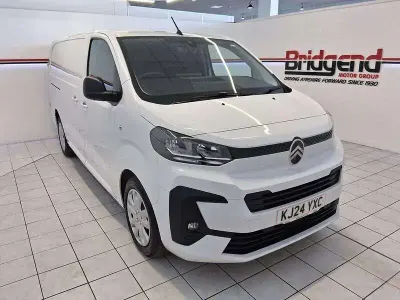 Used Citroën Dispatch 120 HP (88 kW) 2024 White MPV